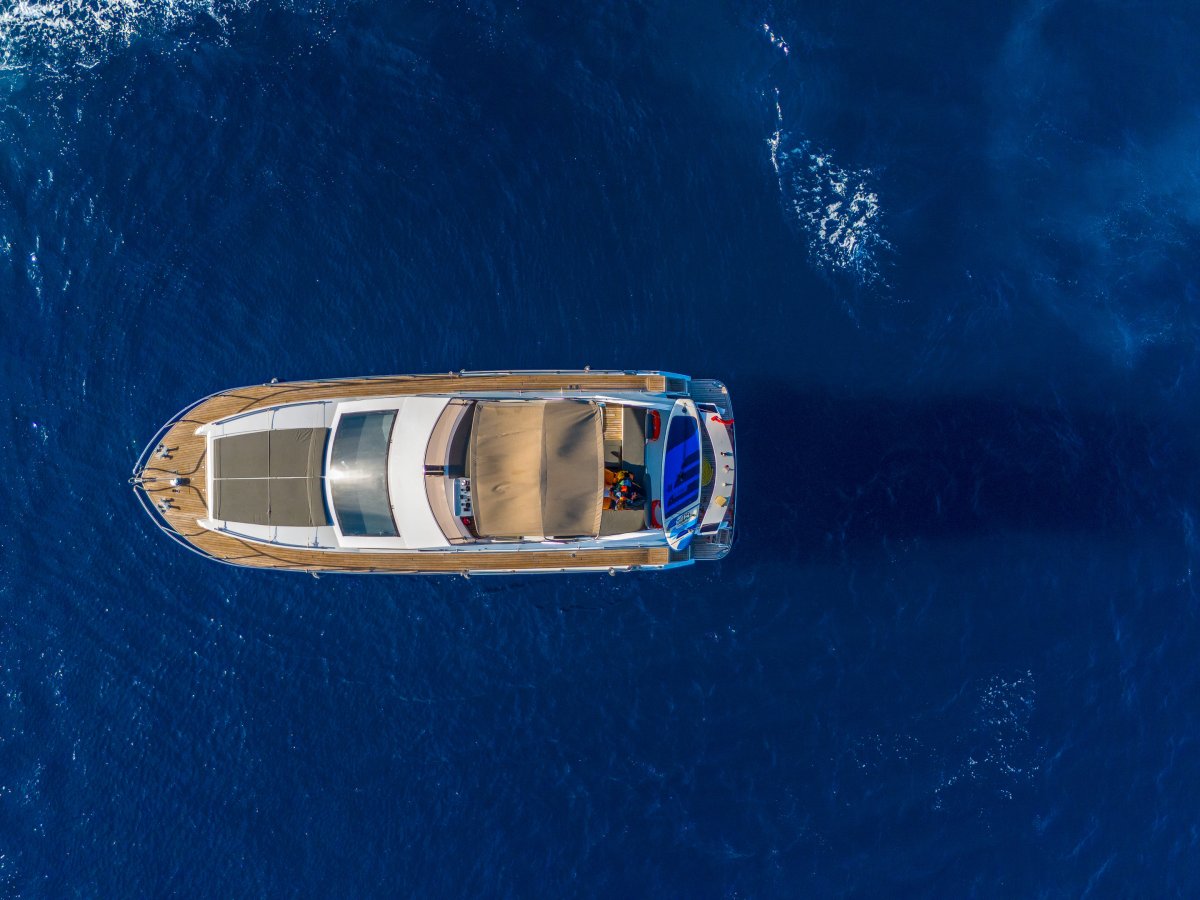 M/Y 034