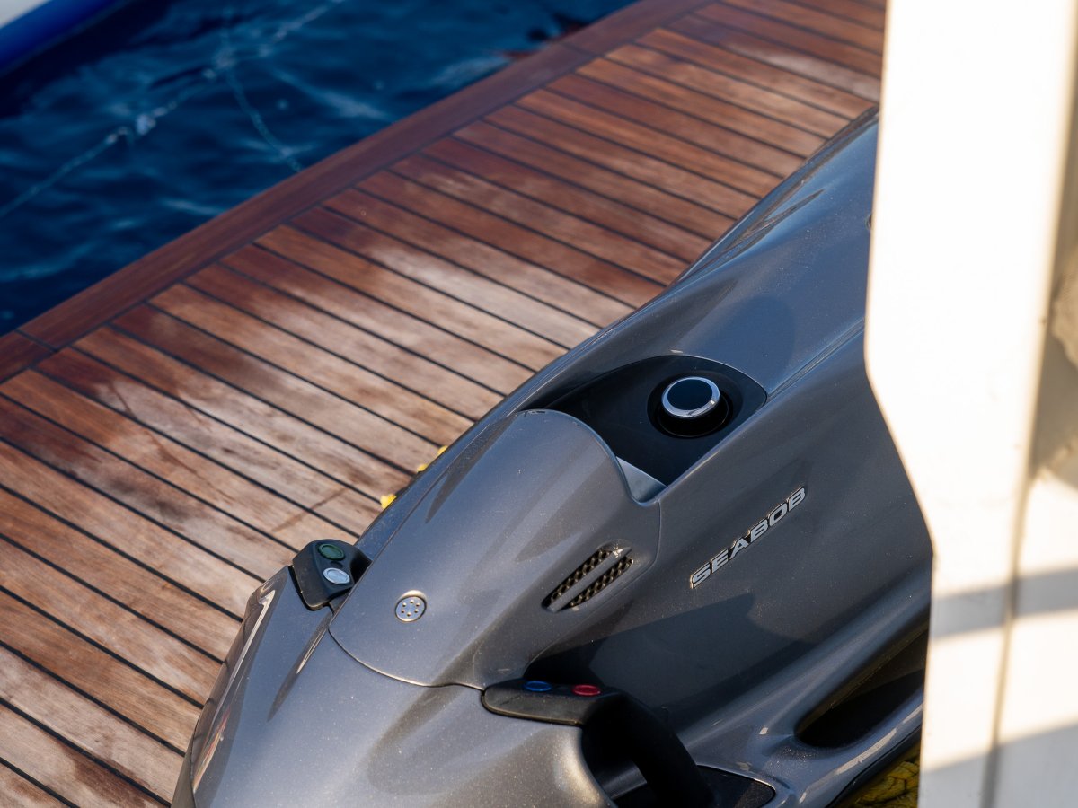 M/Y 034
