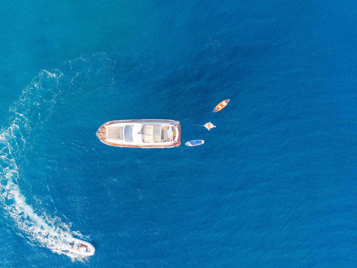 M/Y 034